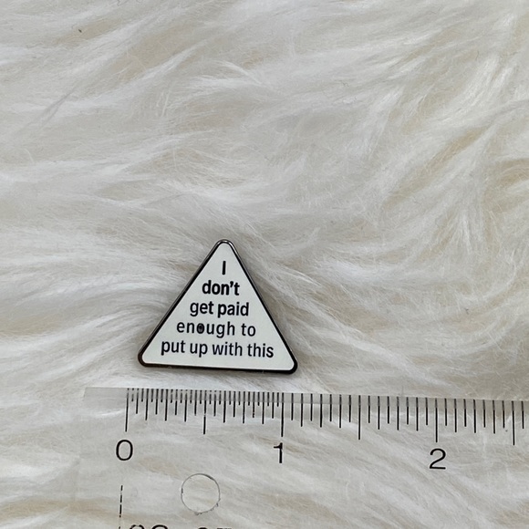 Enamel pin - Picture 2 of 4